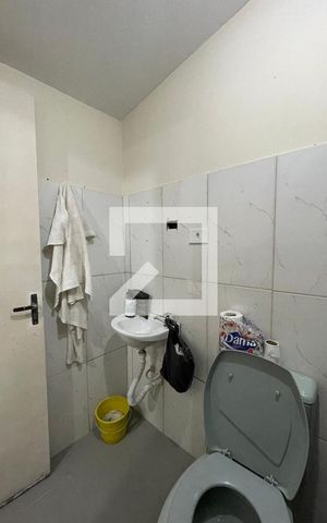 Casa à venda com 180m², 3 quartos e 3 vagas Casa à venda com 180m², 3 quartos e 3 vagasBanheiro 1