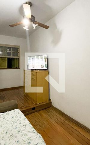 Casa à venda com 180m², 3 quartos e 3 vagas Casa à venda com 180m², 3 quartos e 3 vagasQuarto 1