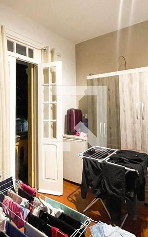 Casa à venda com 180m², 3 quartos e 3 vagas Casa à venda com 180m², 3 quartos e 3 vagasQuarto 2