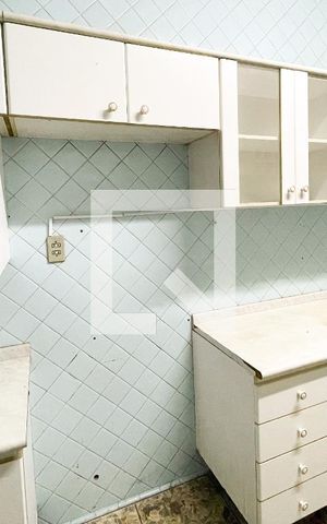 Casa à venda com 180m², 3 quartos e 3 vagas Casa à venda com 180m², 3 quartos e 3 vagasCozinha