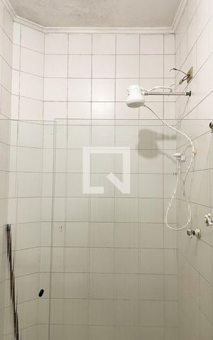 Casa à venda com 180m², 3 quartos e 3 vagas Casa à venda com 180m², 3 quartos e 3 vagasBanheiro 2