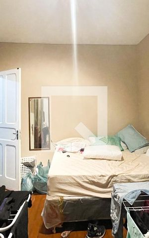 Casa à venda com 180m², 3 quartos e 3 vagas Casa à venda com 180m², 3 quartos e 3 vagasQuarto 2