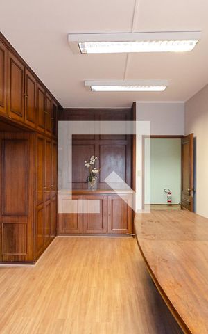 Casa à venda com 296m², 3 quartos e 2 vagasQuarto 3
