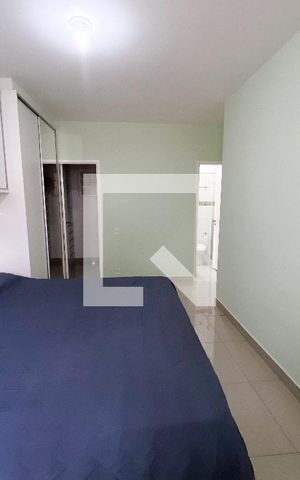 Casa à venda com 193m², 4 quartos e 4 vagas Casa à venda com 193m², 4 quartos e 4 vagasQuarto