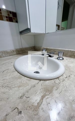 Casa à venda com 193m², 4 quartos e 4 vagas Casa à venda com 193m², 4 quartos e 4 vagasBanheiro