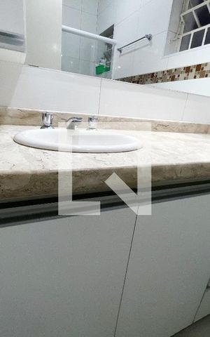 Casa à venda com 193m², 4 quartos e 4 vagas Casa à venda com 193m², 4 quartos e 4 vagasBanheiro
