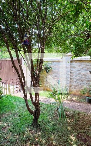 Casa à venda com 193m², 4 quartos e 4 vagas Casa à venda com 193m², 4 quartos e 4 vagasÁrea comum