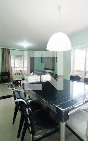 Casa à venda com 193m², 4 quartos e 4 vagas Casa à venda com 193m², 4 quartos e 4 vagasSala Sala/Sala de jantar