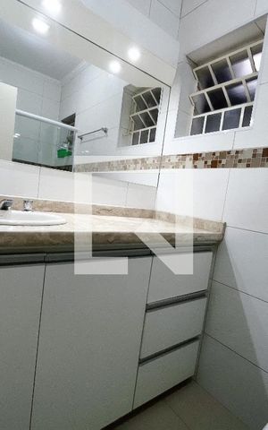 Casa à venda com 193m², 4 quartos e 4 vagas Casa à venda com 193m², 4 quartos e 4 vagasBanheiro