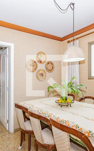 Apartamento à venda com 300m², 4 quartos e 3 vagas Apartamento à venda com 300m², 4 quartos e 3 vagasCopa