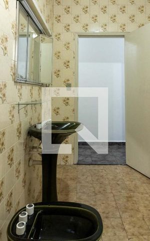 Casa para alugar com 78m², 1 quarto e 1 vagaBanheiro