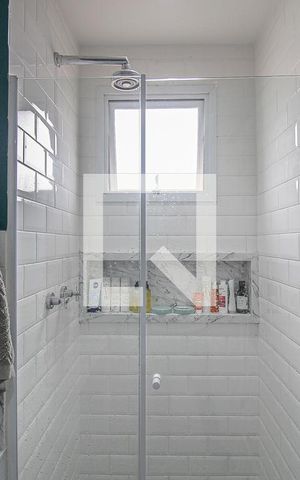 Apartamento à venda com 64m², 1 quarto e 2 vagas Apartamento à venda com 64m², 1 quarto e 2 vagasBanheiro da Suíte