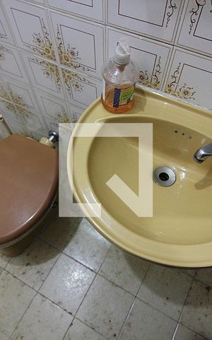 Apartamento para alugar com 236m², 4 quartos e 2 vagasBanheiro de serviço