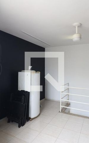 Casa para alugar com 100m², 2 quartos e sem vagaSala