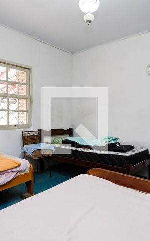 Casa à venda com 146m², 1 quarto e 2 vagas Casa à venda com 146m², 1 quarto e 2 vagasQuarto