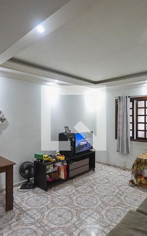 Casa para alugar com 180m², 3 quartos e 2 vagas Casa para alugar com 180m², 3 quartos e 2 vagasSala