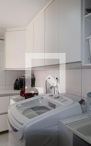 Casa à venda com 120m², 3 quartos e 2 vagasÁrea de Serviço