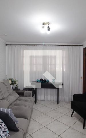 Casa à venda com 120m², 3 quartos e 2 vagasSala