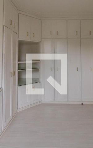 Apartamento à venda com 180m², 4 quartos e 2 vagas Apartamento à venda com 180m², 4 quartos e 2 vagasQuarto 4