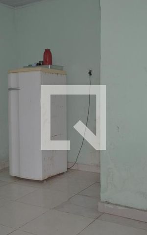 Casa para alugar com 40m², 1 quarto e sem vagaQuarto