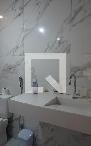 Casa à venda com 132m², 5 quartos e 1 vagaBanheiro