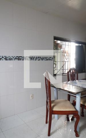 Casa à venda com 132m², 5 quartos e 1 vagaCozinha