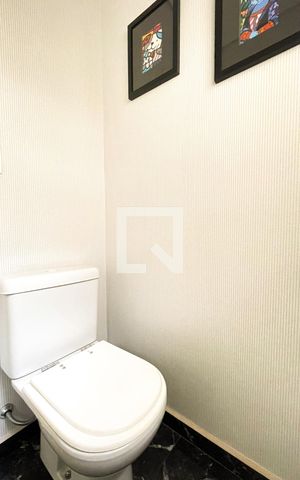 Casa para alugar com 520m², 5 quartos e 3 vagas Casa para alugar com 520m², 5 quartos e 3 vagasLavabo