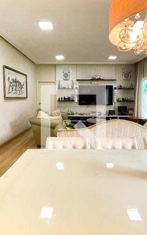 Casa para alugar com 520m², 5 quartos e 3 vagas Casa para alugar com 520m², 5 quartos e 3 vagasSala