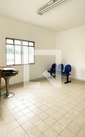 Casa para alugar com 520m², 5 quartos e 3 vagas Casa para alugar com 520m², 5 quartos e 3 vagasEdicula