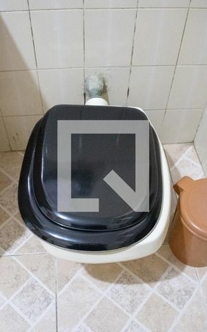 Casa de condomínio à venda com 200m², 2 quartos e 3 vagasBanheiro