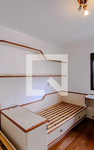 Apartamento à venda com 182m², 4 quartos e 4 vagasQuarto 1