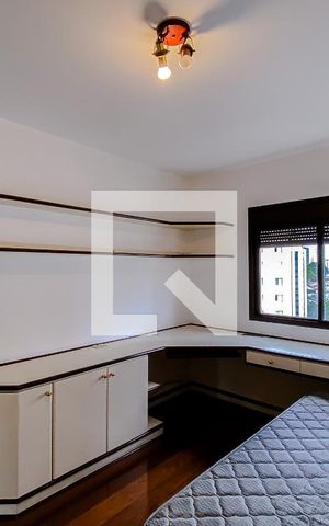 Apartamento à venda com 182m², 4 quartos e 4 vagasQuarto 2