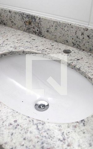 Apartamento à venda com 83m², 2 quartos e 1 vagaBanheiro Quarto 2 Suíte