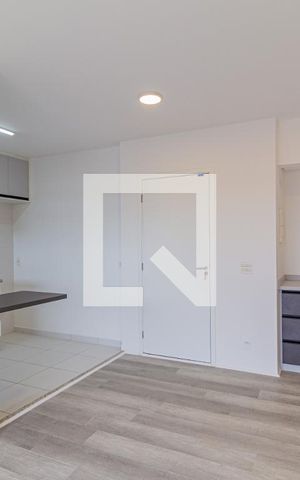 Casa de condomínio para alugar com 66m², 3 quartos e 2 vagasSala