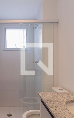 Casa de condomínio para alugar com 66m², 3 quartos e 2 vagasBanheiro da suíte