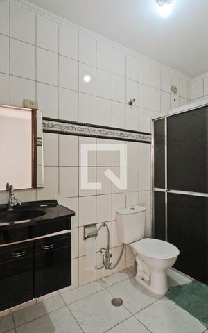 Casa à venda com 130m², 3 quartos e 2 vagasBanheiro da Suíte