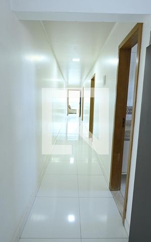 Casa para alugar com 210m², 3 quartos e 2 vagas Casa para alugar com 210m², 3 quartos e 2 vagasCorredor