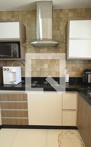 Casa para alugar com 210m², 3 quartos e 2 vagas Casa para alugar com 210m², 3 quartos e 2 vagasCozinha