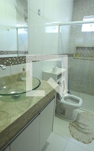 Casa para alugar com 210m², 3 quartos e 2 vagas Casa para alugar com 210m², 3 quartos e 2 vagasBanheiro