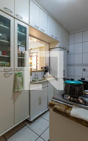 Casa à venda com 160m², 3 quartos e 2 vagas Casa à venda com 160m², 3 quartos e 2 vagasCozinha