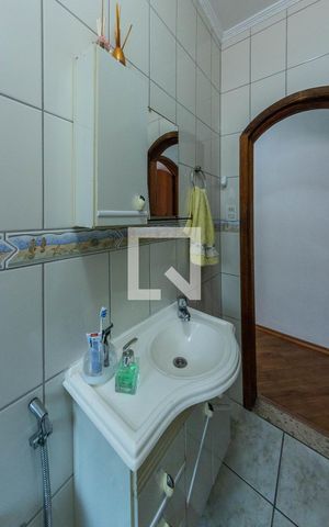 Casa à venda com 160m², 3 quartos e 2 vagas Casa à venda com 160m², 3 quartos e 2 vagasBanheiro 3