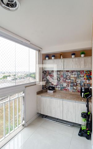 Apartamento à venda com 88m², 3 quartos e 2 vagas Apartamento à venda com 88m², 3 quartos e 2 vagasVaranda
