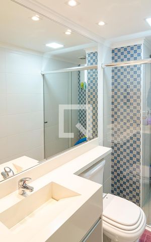 Apartamento à venda com 88m², 3 quartos e 2 vagas Apartamento à venda com 88m², 3 quartos e 2 vagasBanheiro Social