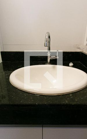Apartamento para alugar com 40m², 2 quartos e sem vagaBanheiro