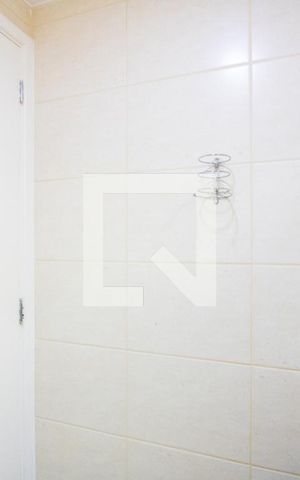Apartamento à venda com 97m², 3 quartos e 2 vagas Apartamento à venda com 97m², 3 quartos e 2 vagasBanheiro social