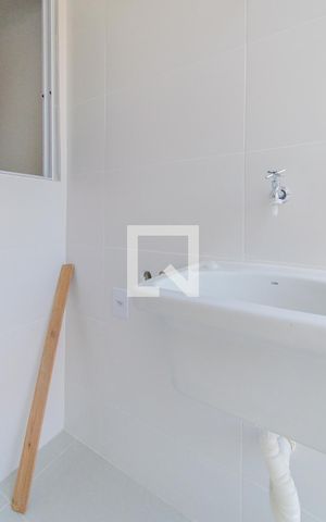 Apartamento à venda com 37m², 2 quartos e sem vaga Apartamento à venda com 37m², 2 quartos e sem vagaÁrea de Serviço