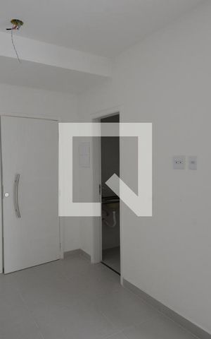 Apartamento à venda com 33m², 2 quartos e sem vagaSala/ Cozinha