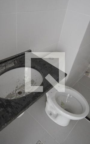 Apartamento à venda com 33m², 2 quartos e sem vagaBanheiro