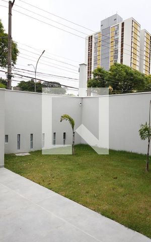 Apartamento à venda com 33m², 2 quartos e sem vagaÁrea comum