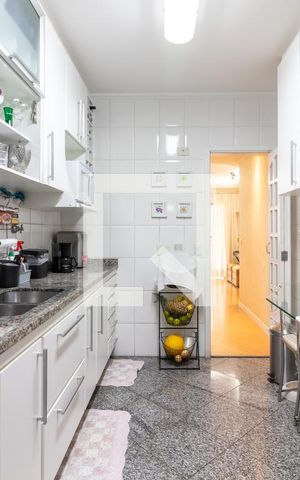 Apartamento à venda com 105m², 3 quartos e 2 vagasCozinha